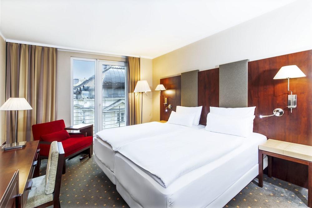 Nh Hotel 4*