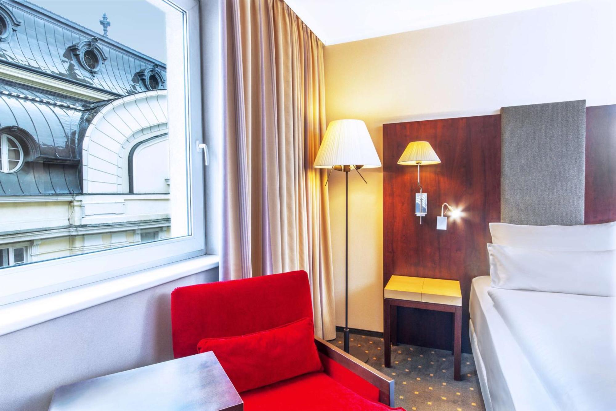 Nh Hotel 4*