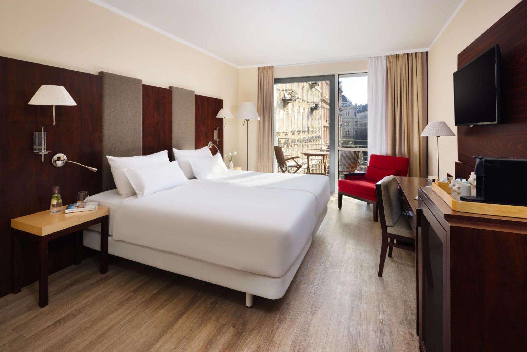 Nh Hotel 4*
